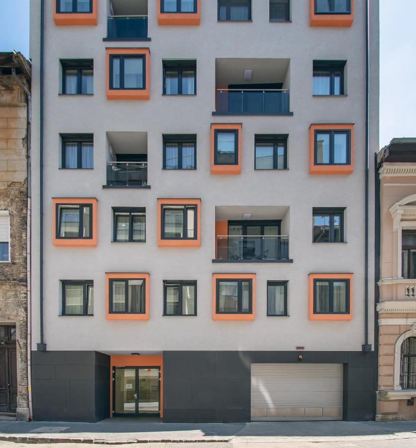 Corvin Apartment With Balcony And Ac Будапеща Екстериор снимка